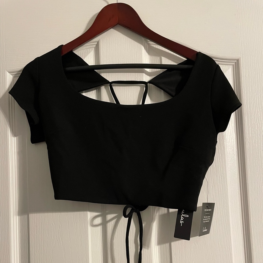NWT Lulu’s Black Two-piece crop top and skort set